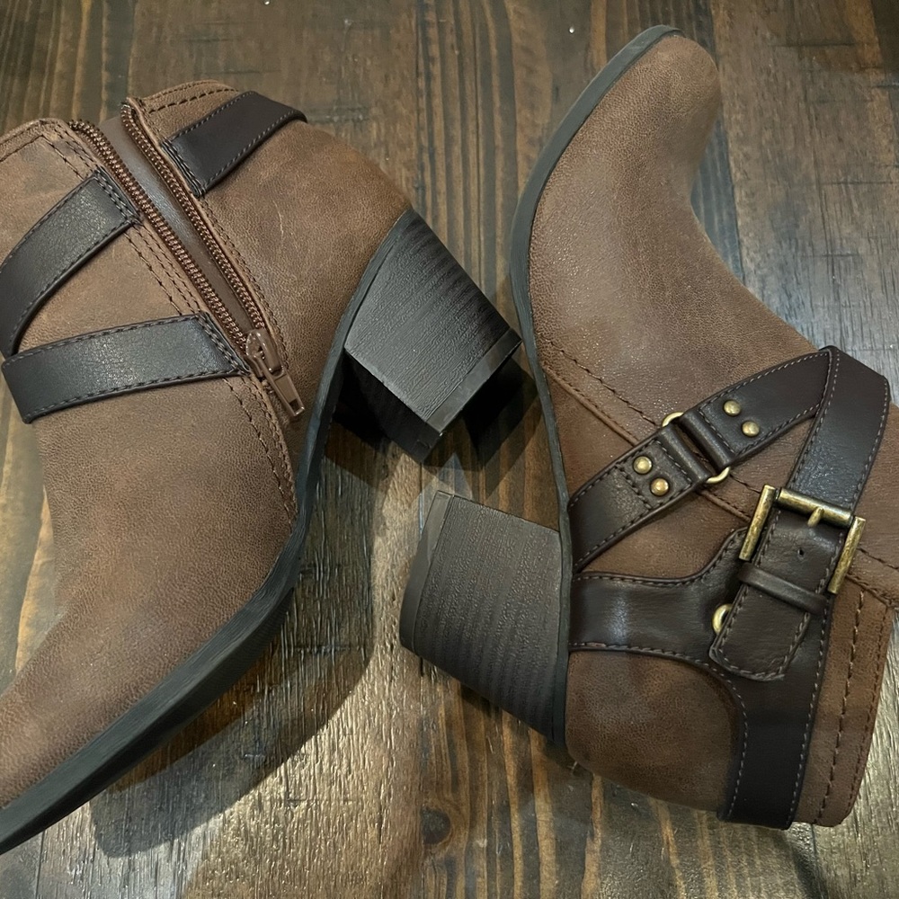 Brown, side zipper booties, with buckle details